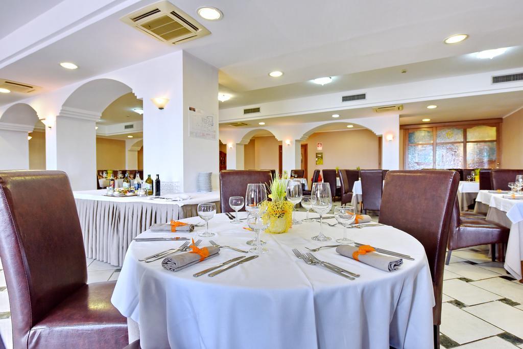 Hotel Costa D'Oro Santa Maria di Castellabate Exterior photo